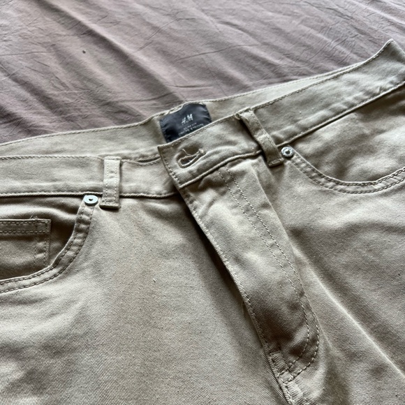 Men’s H&M khaki dress pant - Picture 2 of 3